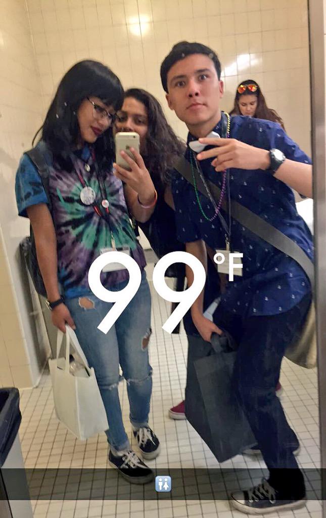 sadistickim's tweet photo. All gender restroom π #MOP2015 @Milliewolff http://t.co/NJHS7OWebB