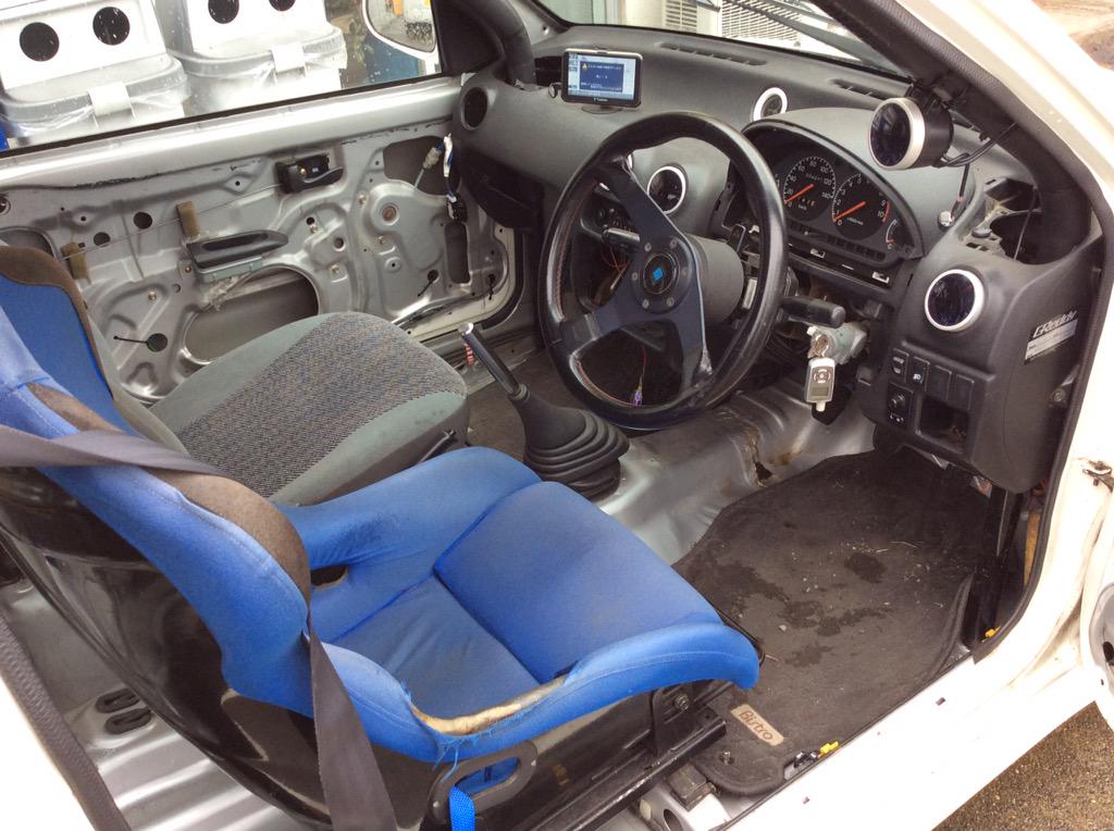 恵満 C100日曜西 ね 15b レクサスを車検 に出して代車がヴィッツだった って怒ってた人いたが ポルシェをメンテナンスに出して代車がドンガラロールケージバケットシートヴィヴィオrx Rだったボクはどう反応すべきなんだろ Http T Co