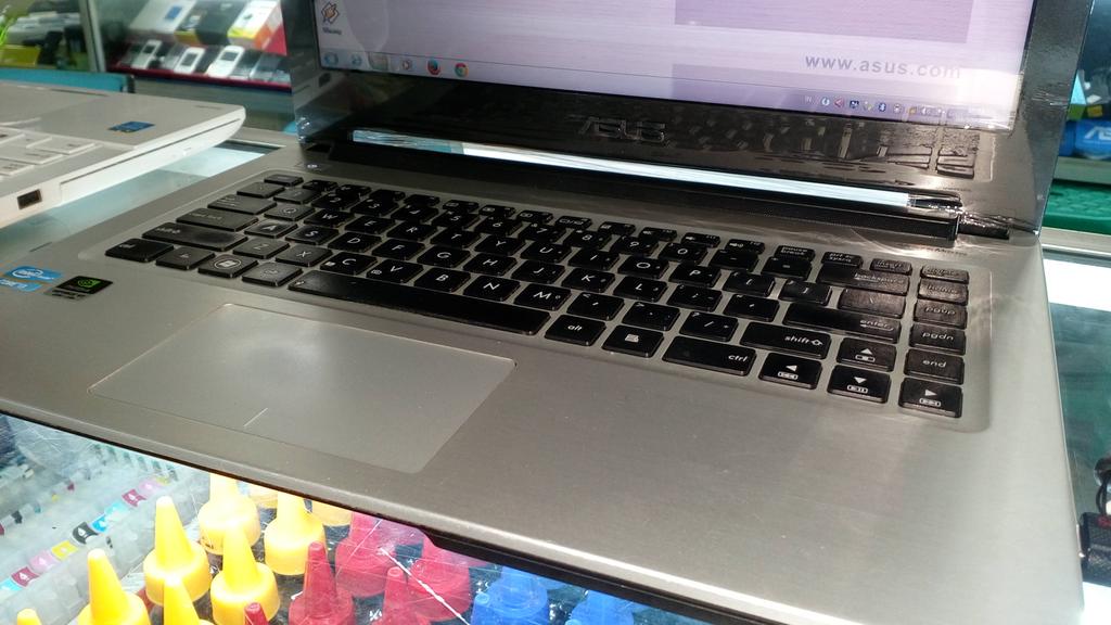VonesComputer tweet picture