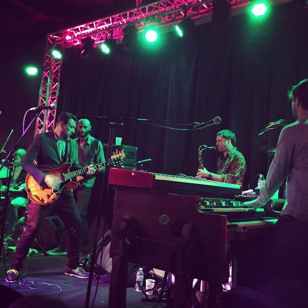 FunkCaptMax's tweet photo. The freakin @thenewmastersounds in Seattle with #skerik @nectarlounge. #FUNKDOWN #doublehe… http://t.co/RGVsYk9Tpo http://t.co/5LkAaw90oA