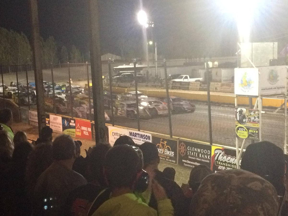 ScottHandlos's tweet photo. Final race of 2015 for me...#Amods http://t.co/RIt5qhFJMp