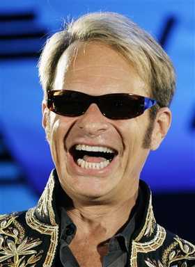 Happy Birthday to the life of the party, David Lee Roth. He\s 61 going on 22. 