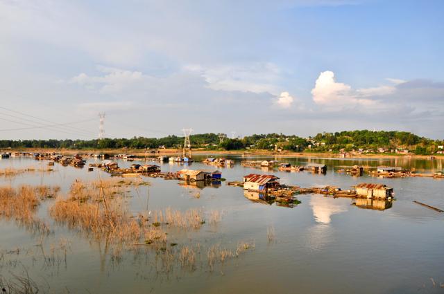 UNDPVietNam's tweet photo. #Vulnerable20, incl #Vietnam, act 2 increase public & private finance 4 #climateaction http://t.co/XzNruOHp7J #COP21 http://t.co/QdgxiuxxGS