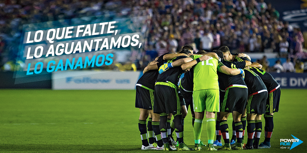 PoweradeMx's tweet photo. Porque #ElFutbolEsNuestro, encontraremos el gol de la victoria. #HAYPOWER en @miseleccionmx http://t.co/OIAvEobJeA