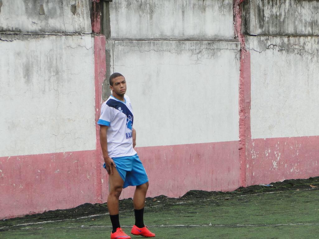 Zenikit's tweet photo. @puraraca_fc Thierry Henry é nosso http://t.co/CXU5h2AoRP