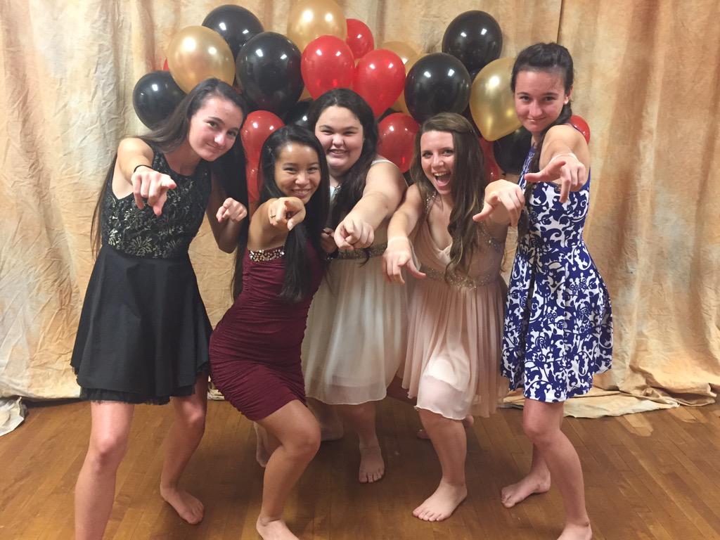 6rasss's tweet photo. HOMECOMING 2k15 #SHShoco2015 http://t.co/4NY9HeDyZn