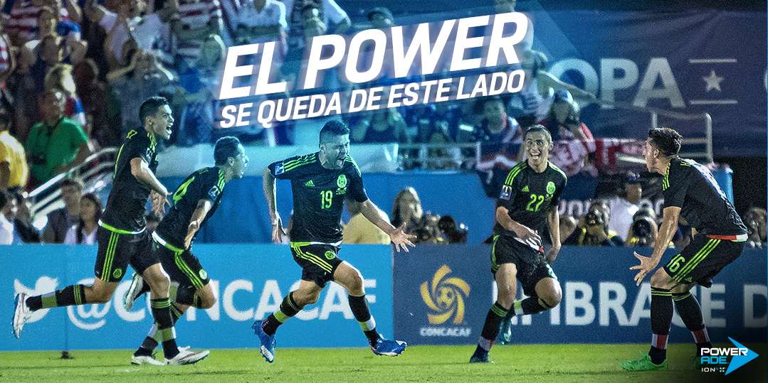 PoweradeMx's tweet photo. Demostramos que #ElFutbolEsNuestro con garra, esfuerzo y corazón. En @miseleccionmx, #HAYPOWER. http://t.co/IQ7vZVmwtq