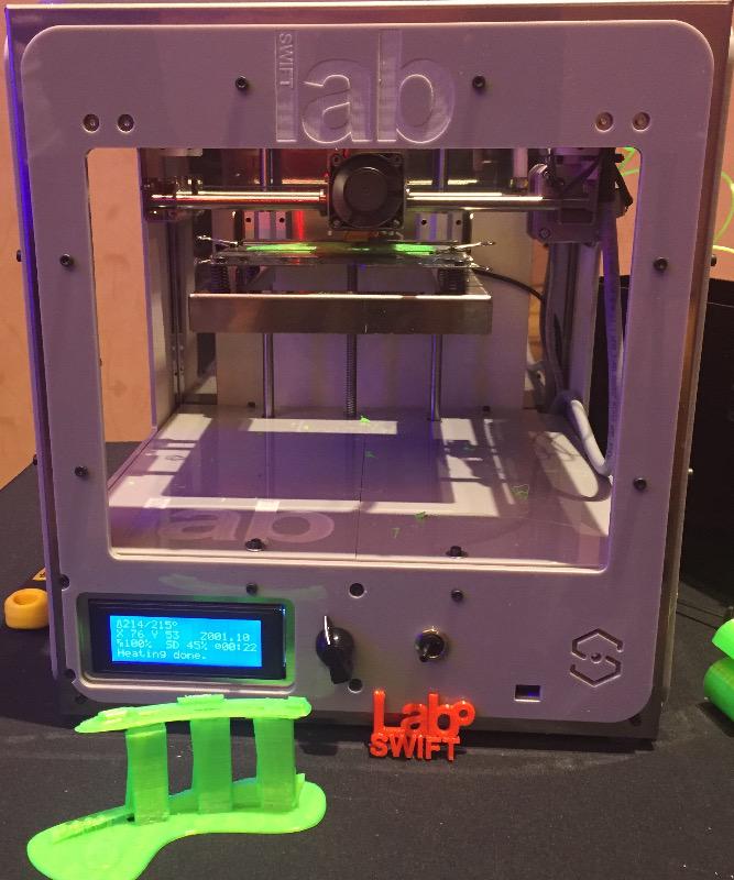 Frengobel's tweet image. 3D printing in the #SWIFTLab @Sibos