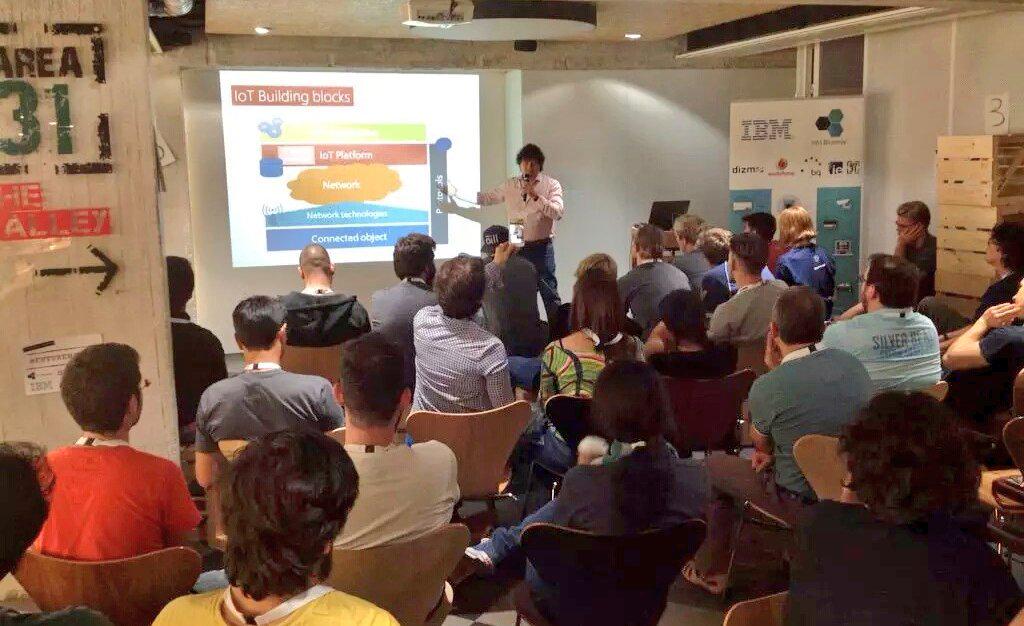 BrunoCendon's tweet image. Vamos a darnos un paseo por el #futurehacks a ver cómo van los proyectos 😊