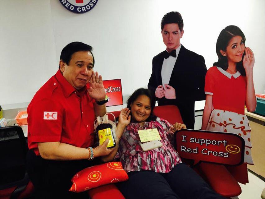 Ladys828's tweet photo. Natutuwa ako na ang inyong kasiyahan ang naging daan sa pagligtas ng buhay" -@ChairmanGordon #AlDubRedCross http://t.co/uTOaEk76BA”