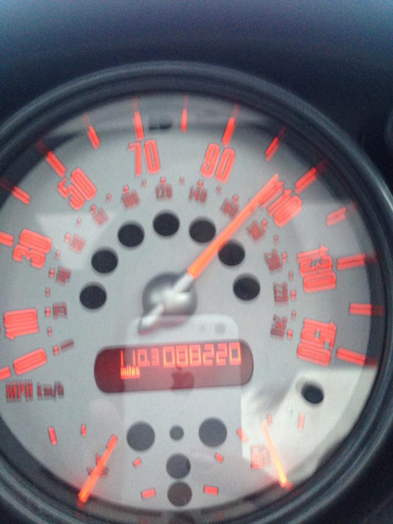 Oh god <a href="/muse/">muse</a> psysho on radio and <a href="/CowardJordan/">Jordan Beth Coward</a> is on it 😝