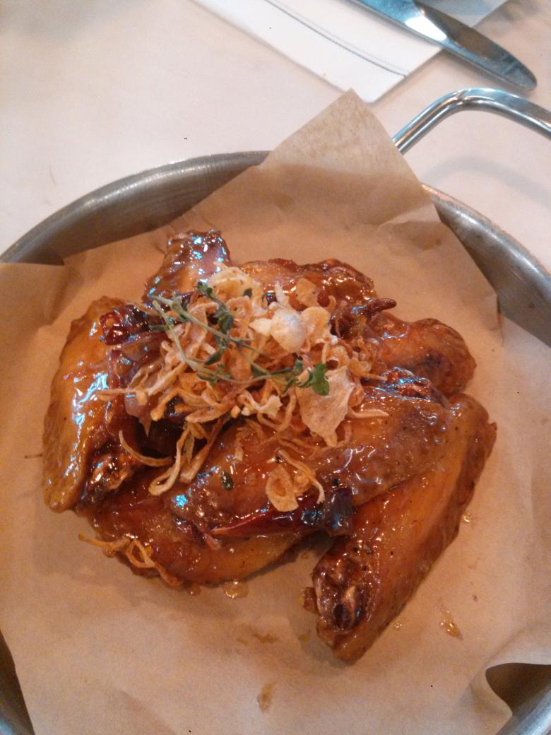 porsinbi's tweet photo. ตามรอยศิลปิน @brightidol_af9 อร่อยมากขอบอก #vanillacafeteria #aroiyeabbreak http://t.co/GEuyGxz5ot