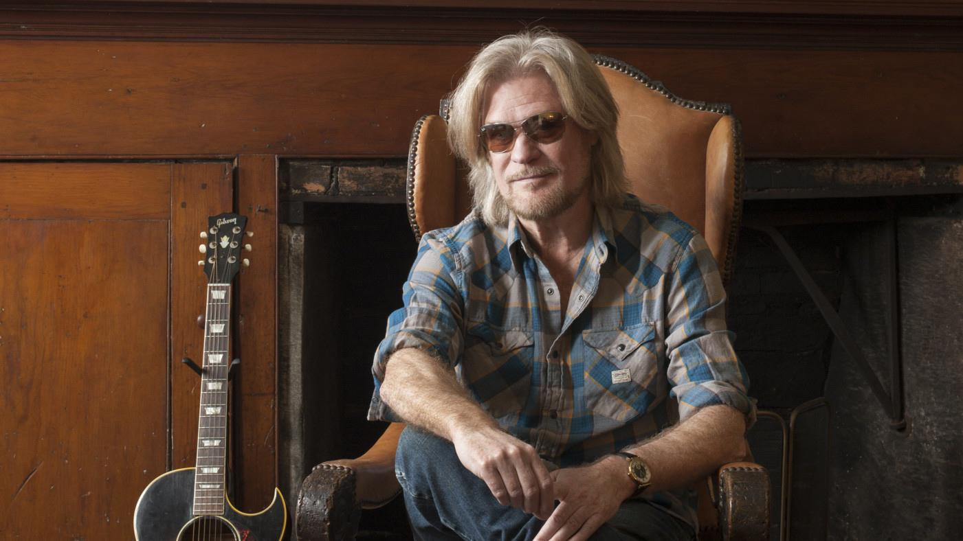 HAPPY BIRTHDAY... DARYL HALL of HALL & OATES! \"ONE ON ONE\".   