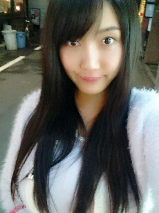 ヘッドスパとトリートメント終わった(*>&omega;<*)頭をほぐしてもらってトリートメントでしっとり\(◦&acute;-`◦)/♡ http://t.co/npN4H6D9qg