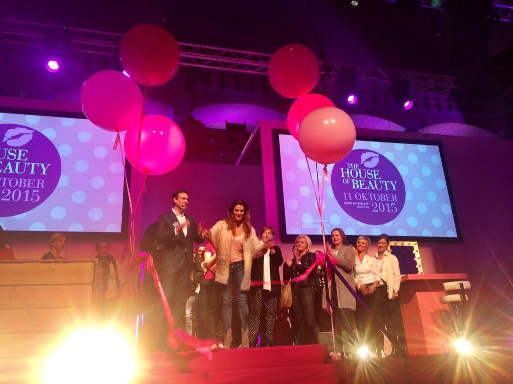We zijn gestart. Zien we je vandaag in de beurs van Berlage in Amsterdam? <a href="/houseofbeautynl/">The House of Beauty</a> @QTrustfull