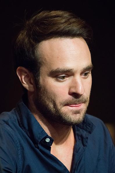CharlieCoxSpain's tweet photo. [+Fotos] Charlie en la #NYCC2015 #Daredevil http://t.co/5bDS46hzi8