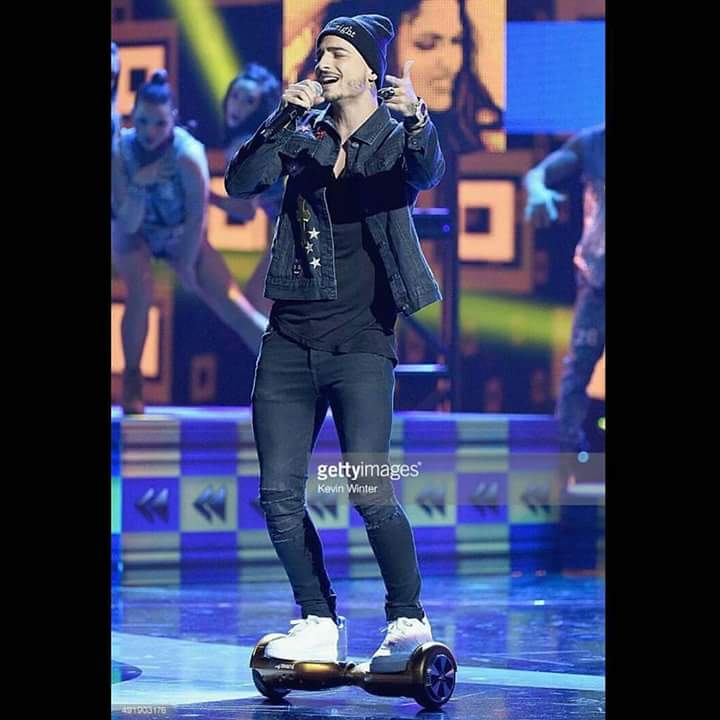 Anadaniela13Ana's tweet photo. #LatinAMAs @maluma TeeeAmooooo♥♥♥ 
QueEllaConCualquieraNoSeBesa♥ http://t.co/nL5NWmJPlI