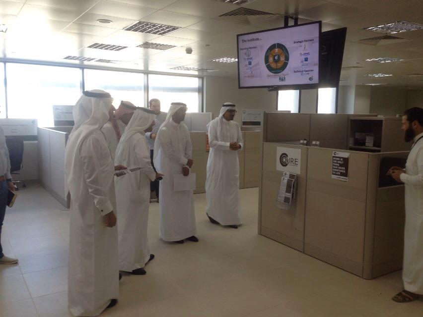 eiKFUPM's tweet photo. @ConCureCo Entrepreneurs are talking about their experience at EI to the Oqal Angle Investment - Eastern Providence. http://t.co/e06d3Wfjz9
