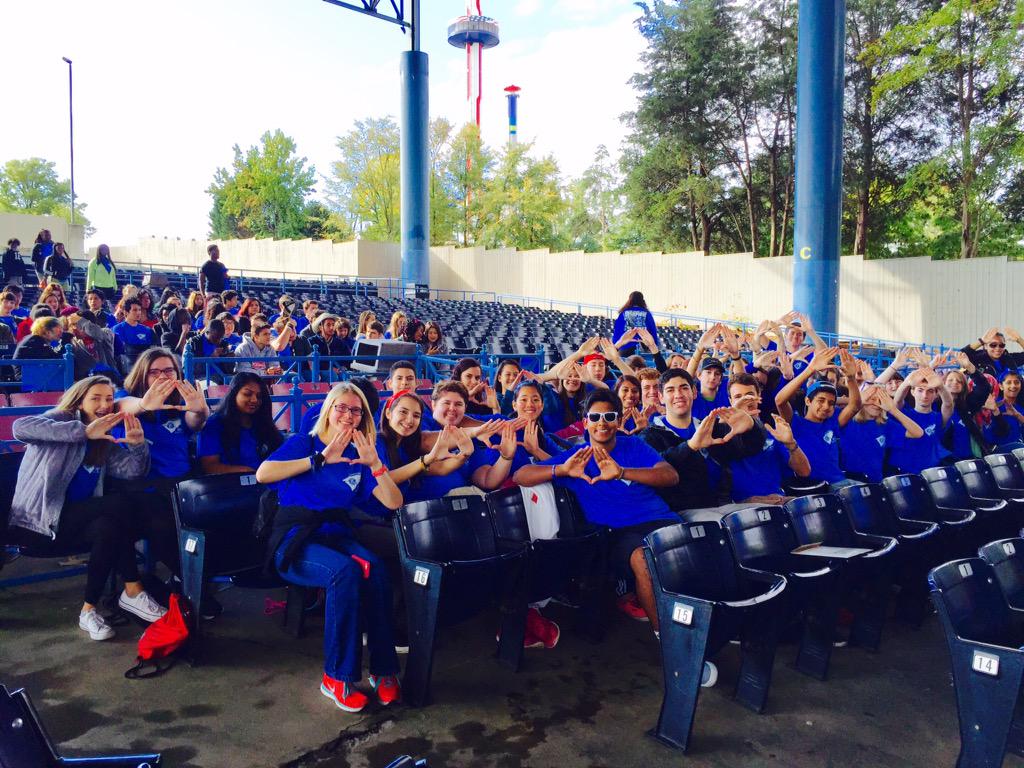 ApexKeyClub's tweet image. Apex High Key Club representing the peak at Fall Rally @ Carowinds! 🎢💯