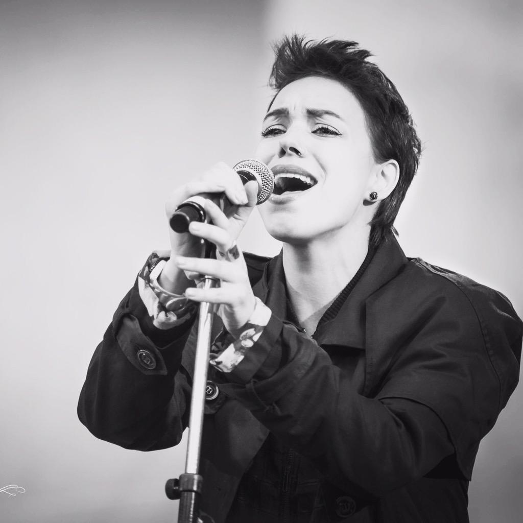 DWattersMusic's tweet photo. My performance at #tdotfest last Sunday. Sing every word like it's your last. #singer #songwriter #toronto #music http://t.co/Fkz5VaSIA9
