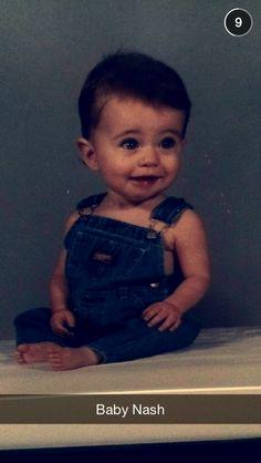 NashCroatia's tweet photo. OMG baby Nash is the cutest baby I've ever seen ♥☺ @Nashgrier #ILYNASH http://t.co/EuiVQp11Qv