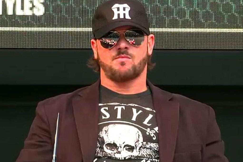 Clotheslined's tweet photo. When doing press for #NJKOPW, it's always best to #RepresentTheFinest! Get AJ's shirt at http://t.co/8Sm4G9pwHp http://t.co/fm0iqZ0aNS