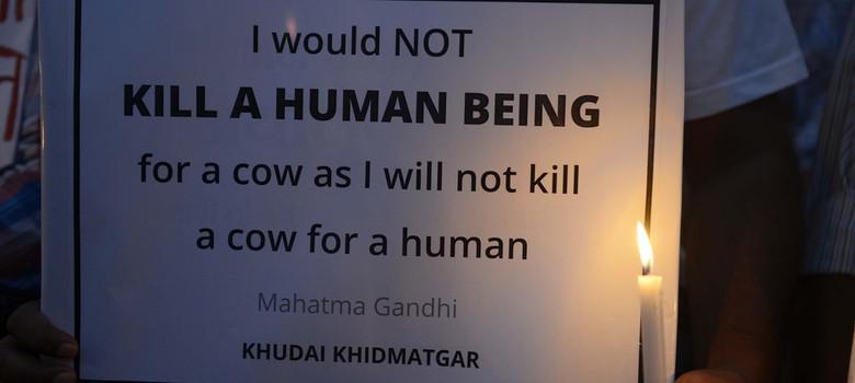 scroll_in's tweet photo. Beef lynching: How long can we keep saying that Indian society is 'inherently secular'? http://t.co/MPww2RgwwV http://t.co/qDFMWRItcH