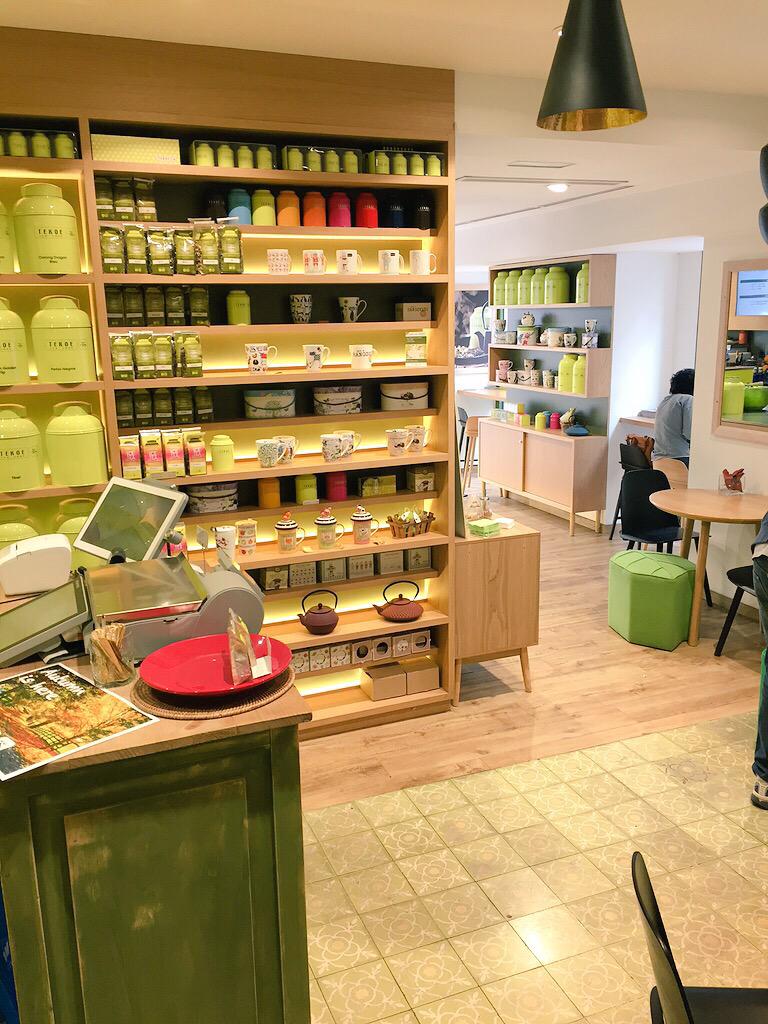 BarrioLETRAS's tweet photo. En C/Huertas 22 encontramos @Tekoespain tea&amp;shop #barriodelasletras Muy recomendable el teapuccino @madriddiferente http://t.co/tri3oY3jUs