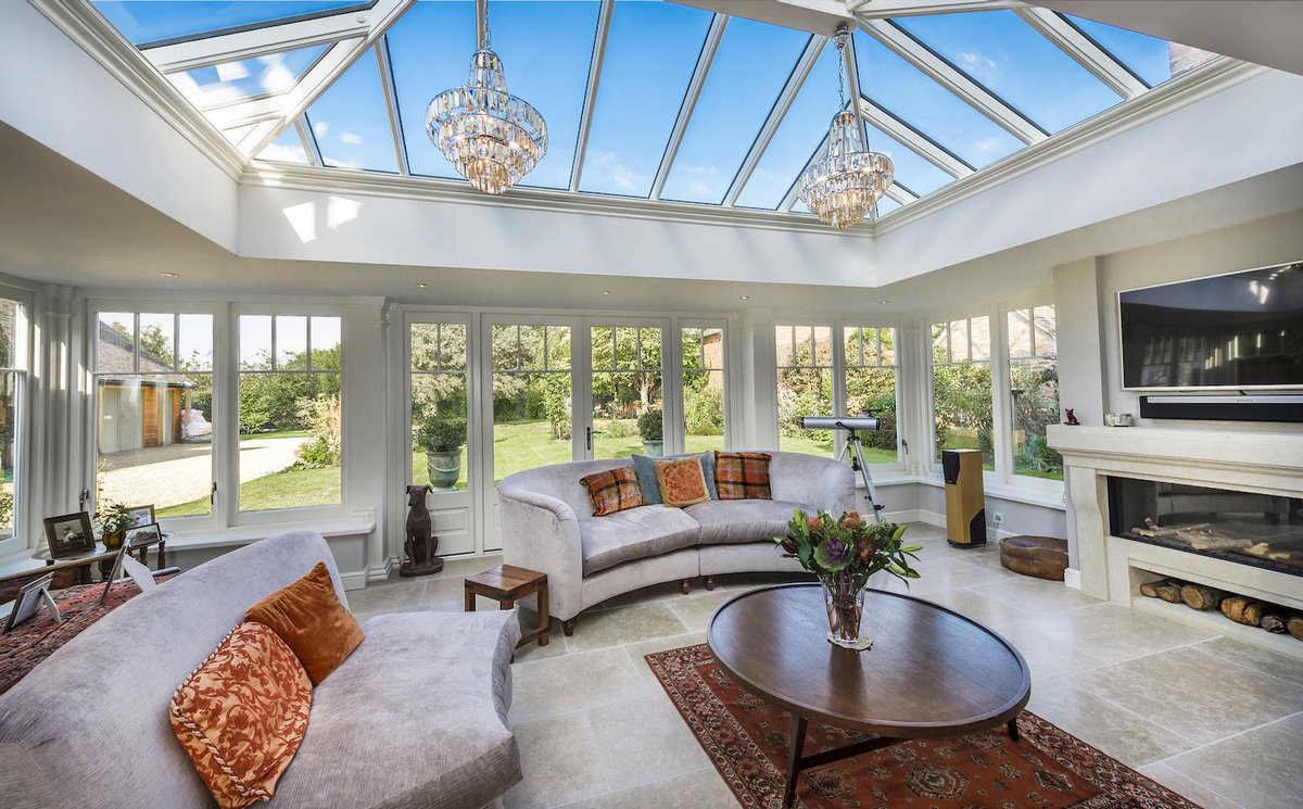 Lignia_Hybrid's tweet photo. Contact us to discuss your Orangery plans - make your dream a reality. 
#orangery #view http://t.co/loSpOTR6Fd