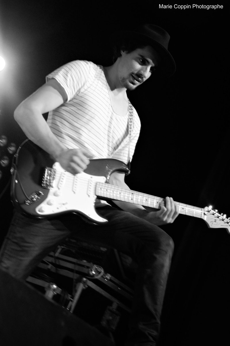 MARIE210911J's tweet photo. premières photos du concert de hier soir @maxmaleve  @JorisAmann @juliencamb :) http://t.co/IZnHMsVv61
