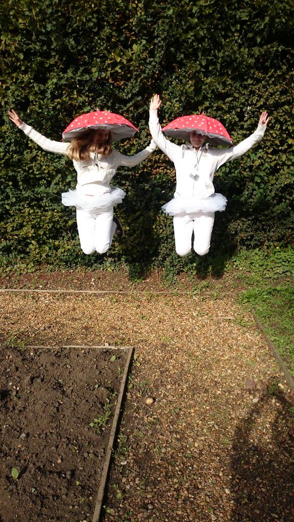 ukfungusday's tweet photo. Human amanitas!! #ukfd15 #cambridgeevent http://t.co/Mg2HRK7P3a