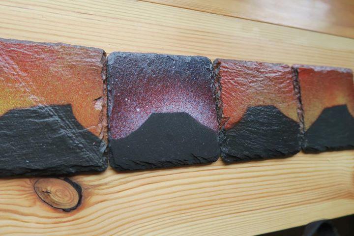 TheSilverG's tweet photo. Gorgeous hand painted #DunCaan slate coasters... yum! http://t.co/mHXxRzaCKb