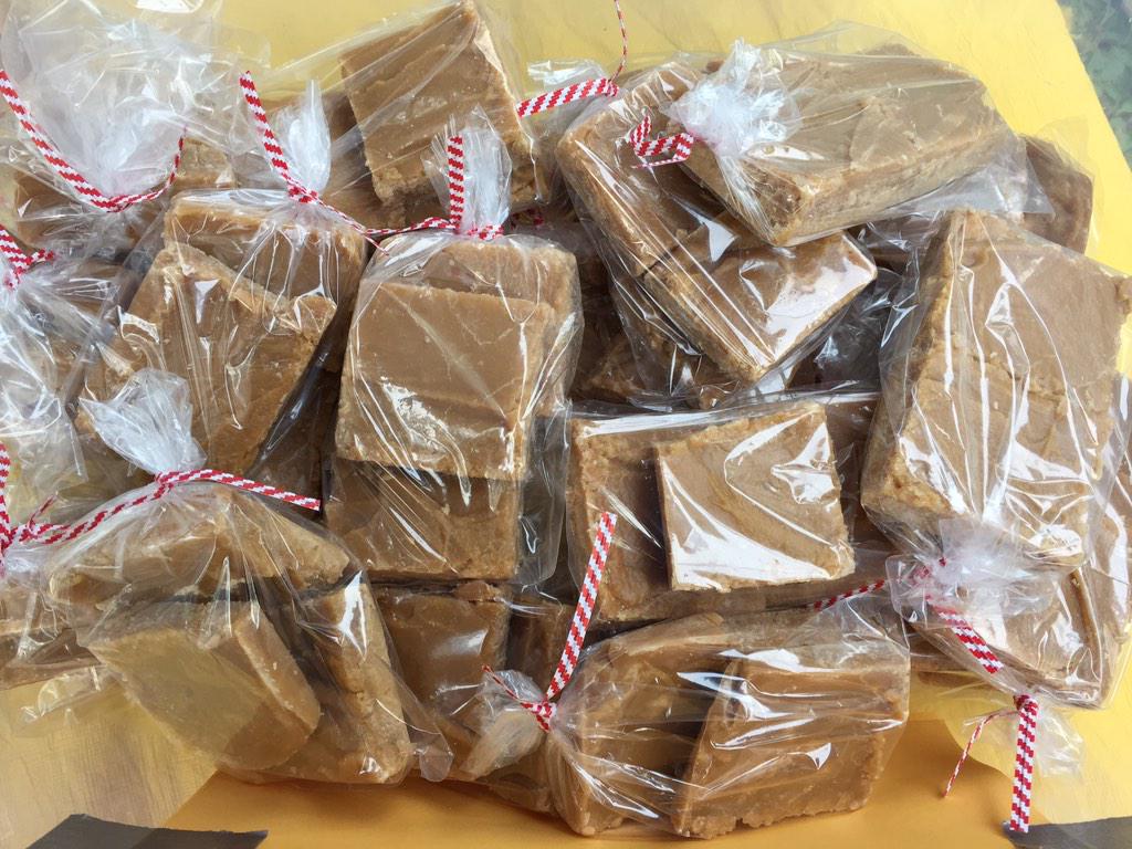 _wandervibes's tweet image. Let there be fudge! @QueenSquareFM
