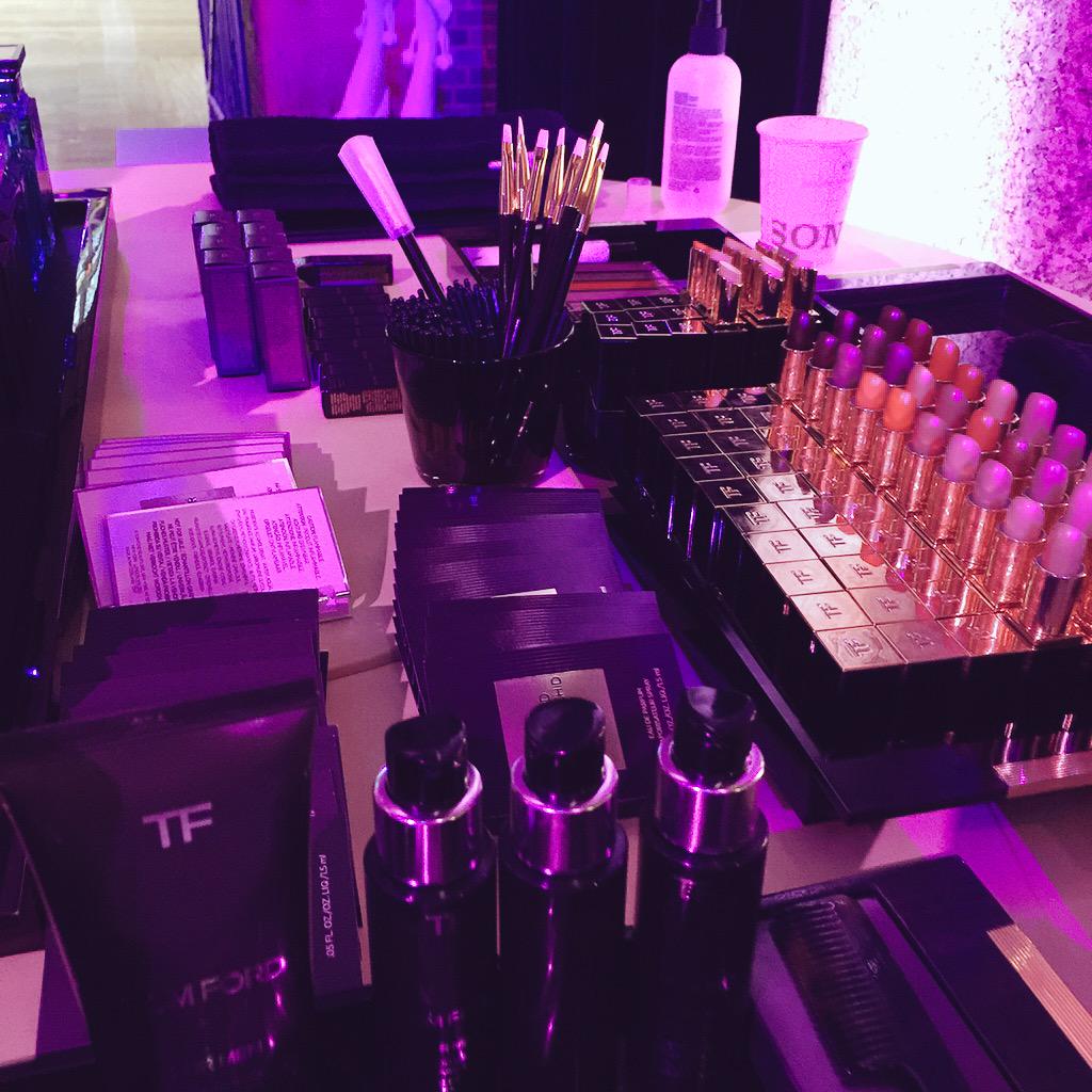 RT <a href="/FashionMumblr/">Josie</a>: Trying out <a href="/TOMFORD/">TOM FORD</a> #beauty at the <a href="/houseofbeautynl/">The House of Beauty</a> pop-up! #thehouseofbeauty 💗