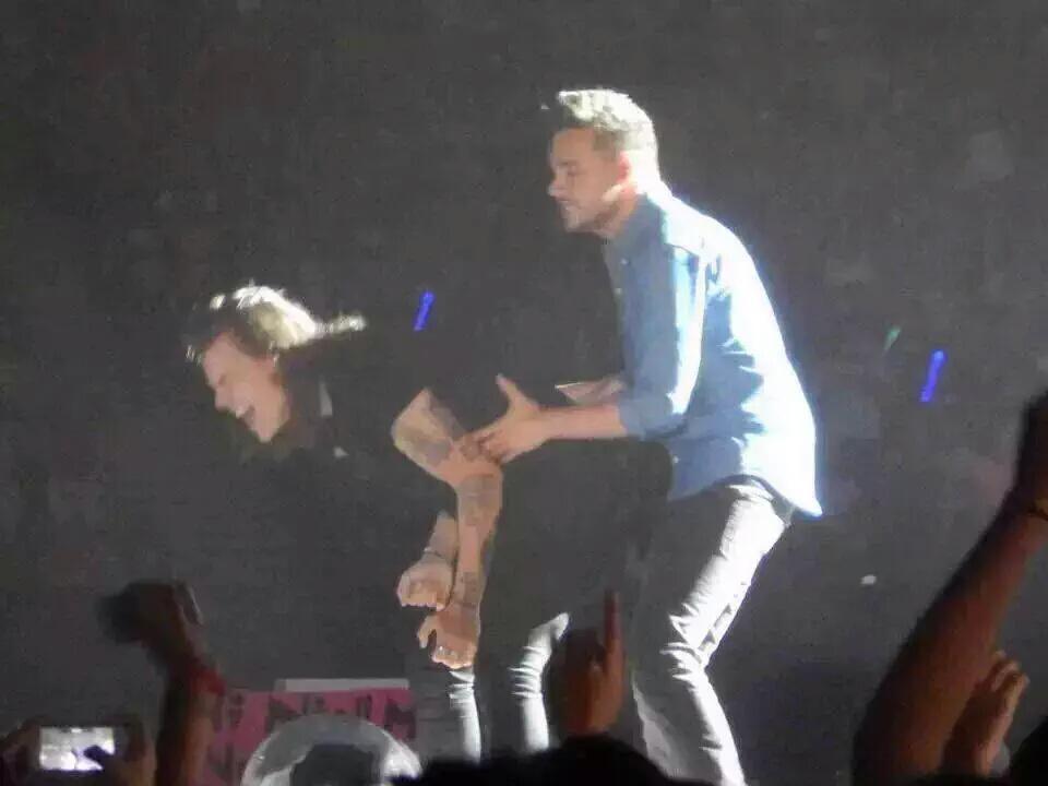 Horanvive tweet picture
