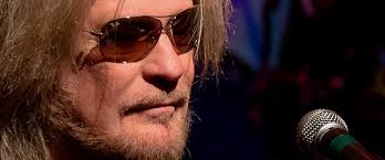  HAPPY BIRTHDAY Daryl Hall :) :)