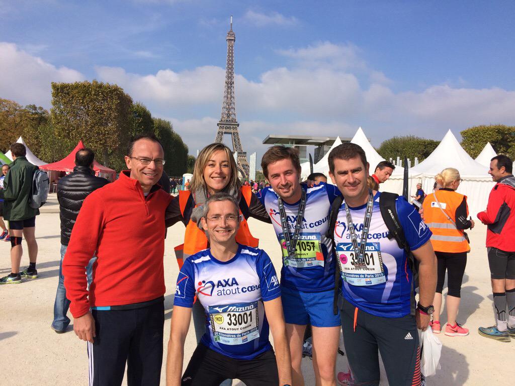 GeryM's tweet photo. #AXA #20kmdeParis #axabanque en action Super Team http://t.co/hklL0Ih6Rd