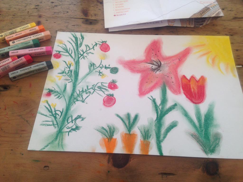 lizziemidd's tweet photo. My first go at pastels #granarysquare with @The_Big_Draw do get involved, it's such fun! #DrawingTheWorld http://t.co/Lhk9oh8z0W