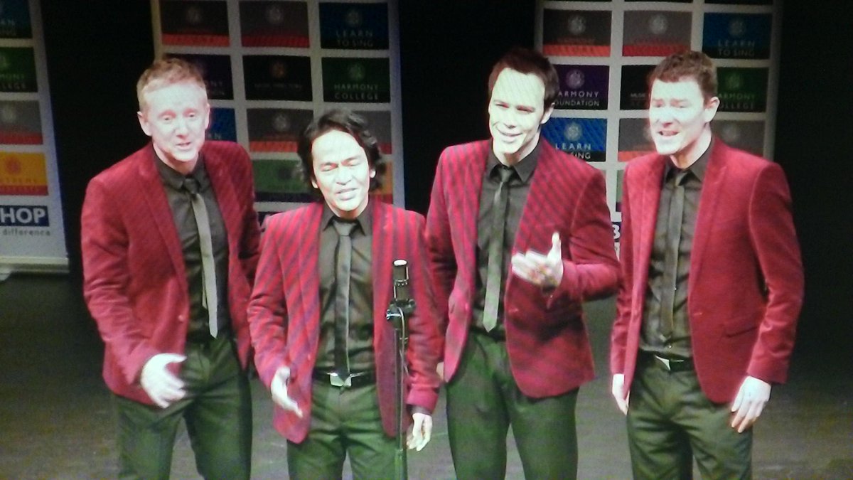 Lots of cheering greet <a href="/Hustlequartet/">Hustle Quartet</a> from <a href="/CottontownC/">Cottontown</a> as they walk onto the #babsprelims stage!