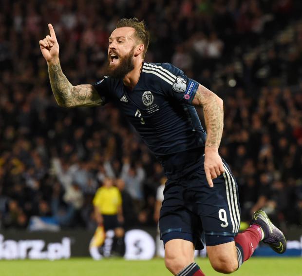 enhancedbets's tweet photo. Scotland to beat Gibraltar a massive enhanced 3/1 here only > http://t.co/jhUgqtPpqh ⚽️ http://t.co/A2DQT3EuMu