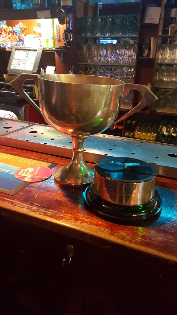 aoifasheehan's tweet photo. Nice one lads! #3inarow #countychamps #granaghballingarry 😁😁 http://t.co/bs6umdoKaH