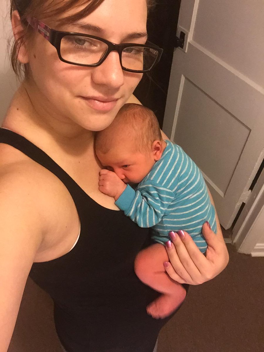 thathotginger13's tweet photo. To my awesome followers. This is how I've been spending my time. With this handsome Chiver in the making. http://t.co/mibIRqUox8