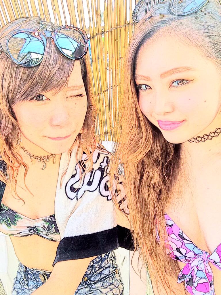 ocbrch's tweet photo. えっ。いつもよりシフト多い出勤時間も長いこりゃたまんねえな♡働きまくったるぜ〜✌︎✌︎そろそろ貯金もしたいしdance以外にもお金使いたいなあ的な…（笑）冬服欲しいしご飯行きたいし…とりあえず遊ぶ！楽しむ！それだけ！素敵でしょ👸💕w http://t.co/luxKuUju72