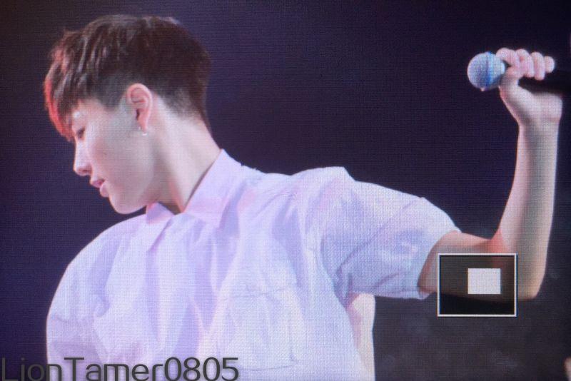 UNIQ_BRASIL's tweet photo. [PREVIEW] UNIQ @ Evento da MTV EMA em Pequim [11/10/15]
#SEUNGYOUN #승연 #유니크

cr: LionTamer_0805 http://t.co/5MBHfMUqtu