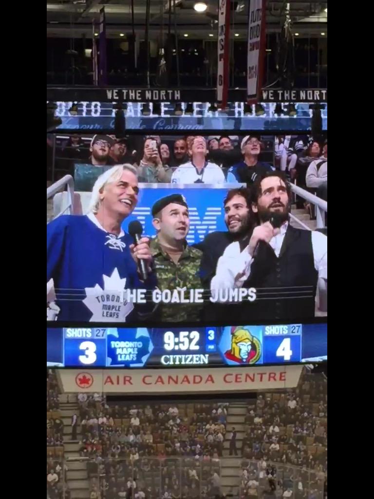 LaurenHowe's tweet image. Lovely to have @PaulGross_ &amp;amp; @allanhawco help host the Leafs game. Great job boys! #nailedit #TMLtalk #HyenaRoad