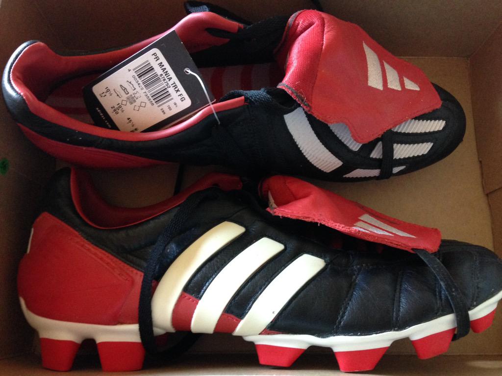 DanielMDavey's tweet photo. Breaking out my last pair of @adidas predator #manias!😕 don't make them like this anymore #Bestboot #classics http://t.co/75LtX2sXDj