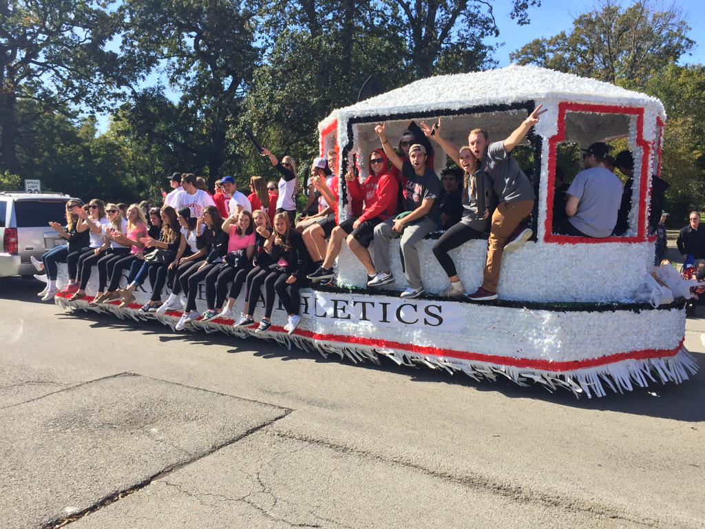 ForesterVP's tweet photo. The day started with a festive Homecoming parade and ended with a #ForesterSweep! 😊CONGRATS WTENNIS, VB, CC, &amp; FB!! http://t.co/bAWIArOzQQ