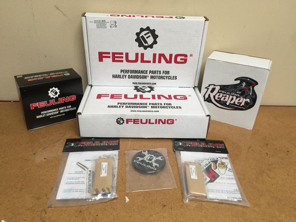 HotBikeMagazine's tweet image. Thanks #Feuling for this pile of parts for our project #DailyDyna #harleylowrider #camjob