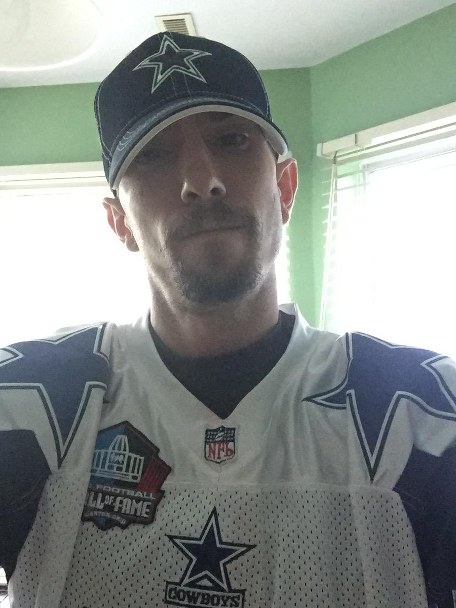 steveO_1313's tweet photo. Current mood... #FuckBrady
#CowboysNation http://t.co/oen3RTuXrO