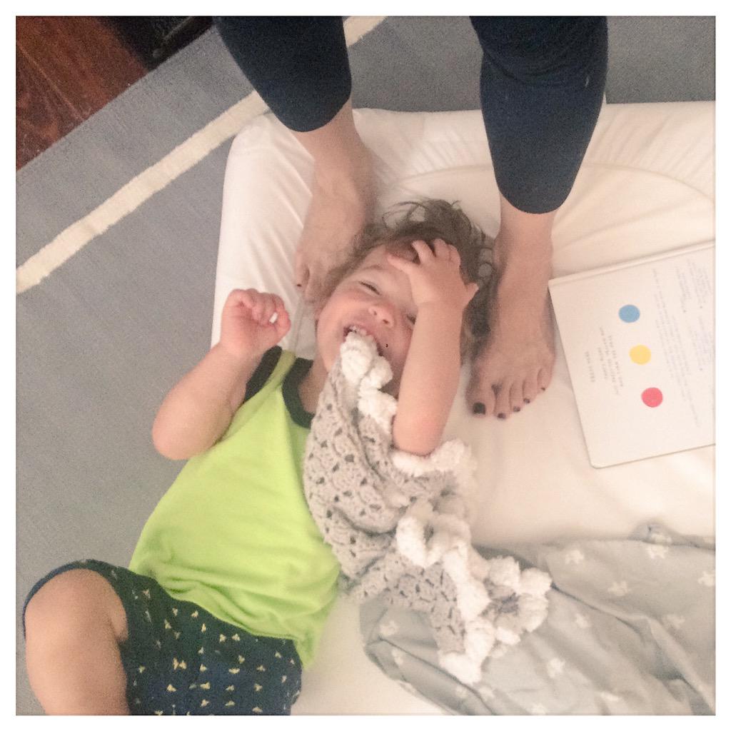 AnneCutler's tweet image. All the toys in the world and all he wants to do is roll around on his @Naturepedic mattress! #stpartner #safesleep